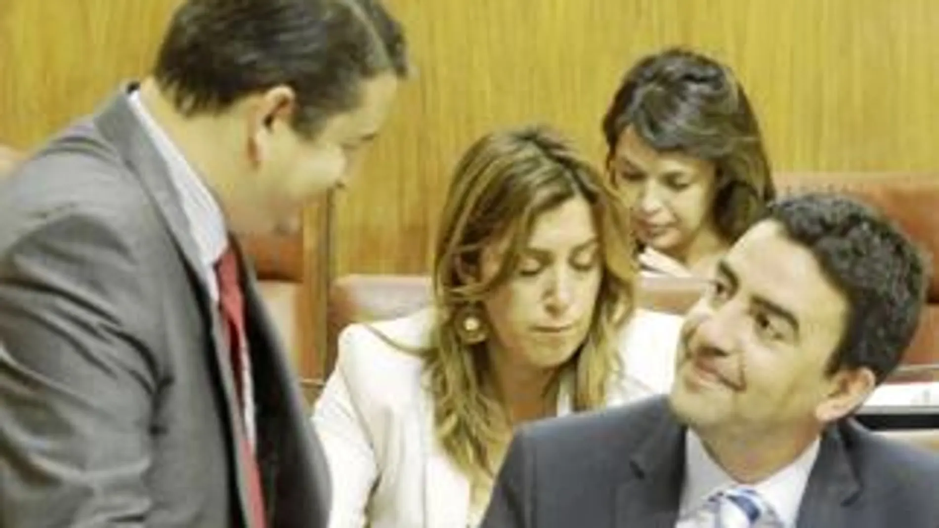 Antonio Sanz y Mario Jiménez, en un pleno reciente del Parlamento de Andalucía