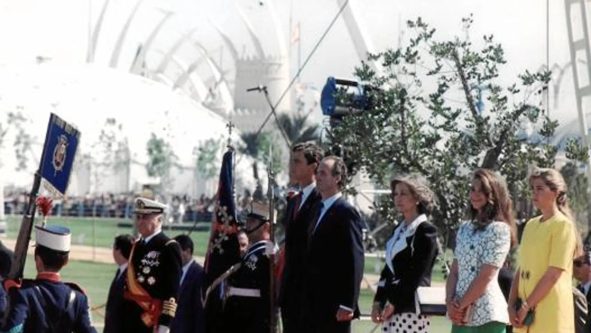 La Familia Real presidió la inauguración de la Expo 92