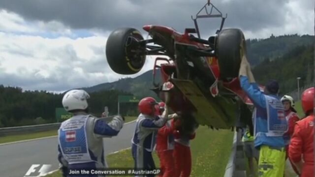Así ha sido el accidente de Alonso y Raikkonen