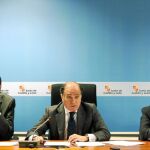 Tomás Villanueva junto a Ignacio Ariznavarreta y Germán Barrios anuncia esta nueva inversión de la Junta