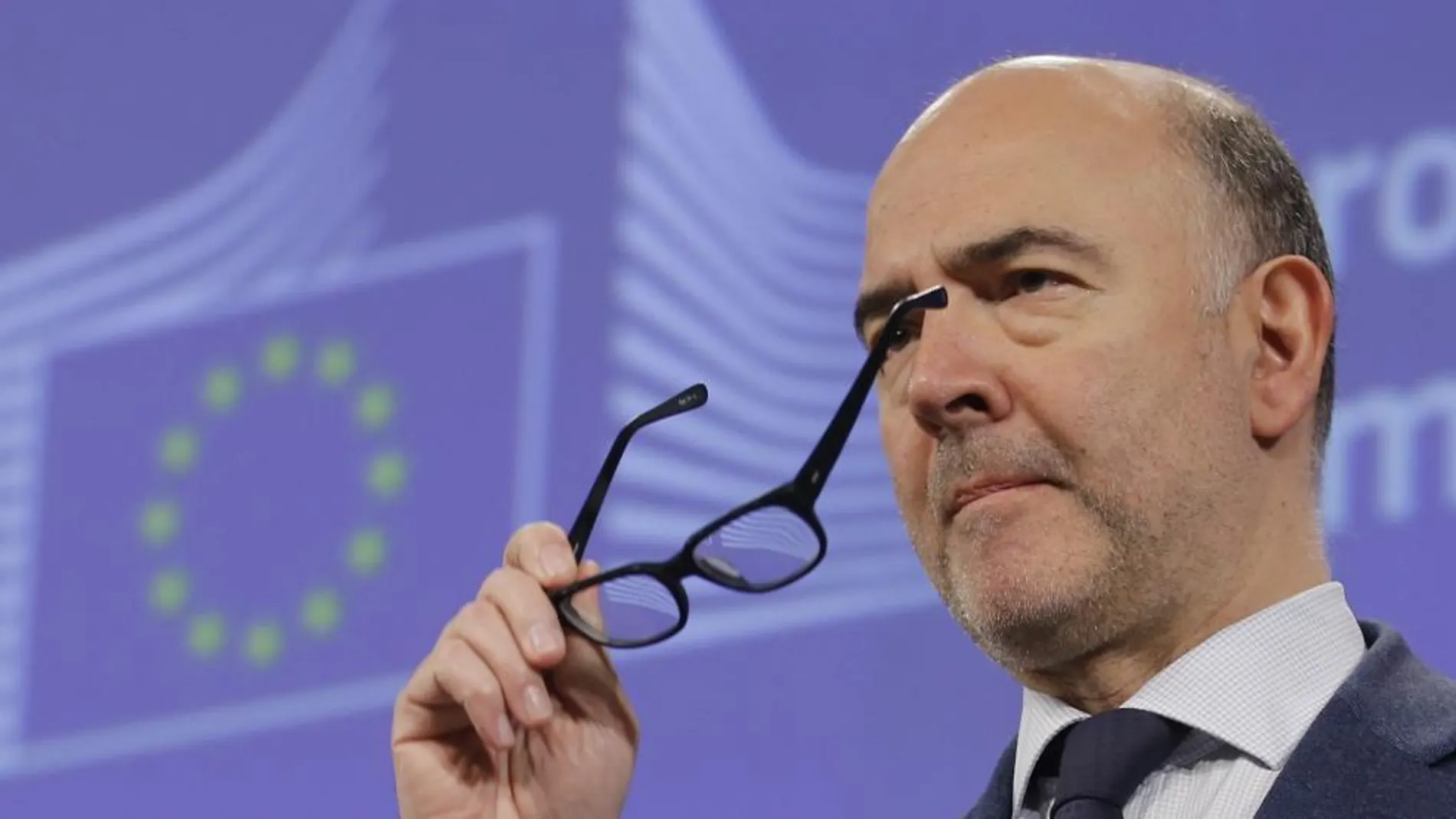 El comisario europeo de Asuntos Económicos y Financieros, Pierre Moscovici, durante una rueda de prensa celebrada en Bruselas.