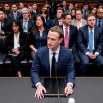 El CEO de Facebook, Mark Zuckerberg, ha tenido que dar explicaciones por la filtración masiva