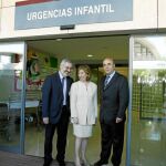 Palacios (centro), acompañada por Alarcón y Alcaraz al inicio de la inauguración del Hospital Materno Infantil de la Arrixaca