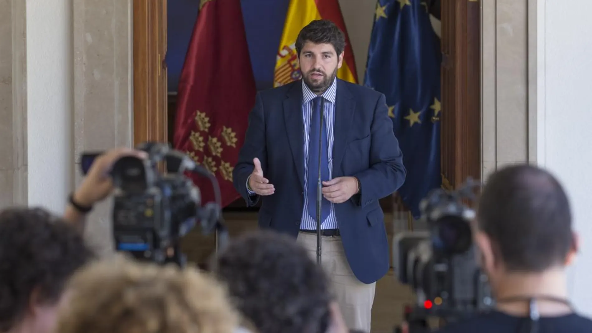 La Razón. El presidente de la Comunidad, Fernando López Miras, anunció ayer que instará al Gobierno central a convocar el CPFF para abordar de forma conjunta la reforma del sistema de financiación autonómica