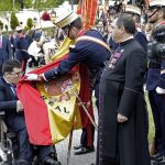 Jura de bandera de civiles, durante el acto de jura de bandera de la Guardia Real que ha presidido la Reina Sofía, en el cuartel "El Rey", en El Pardo