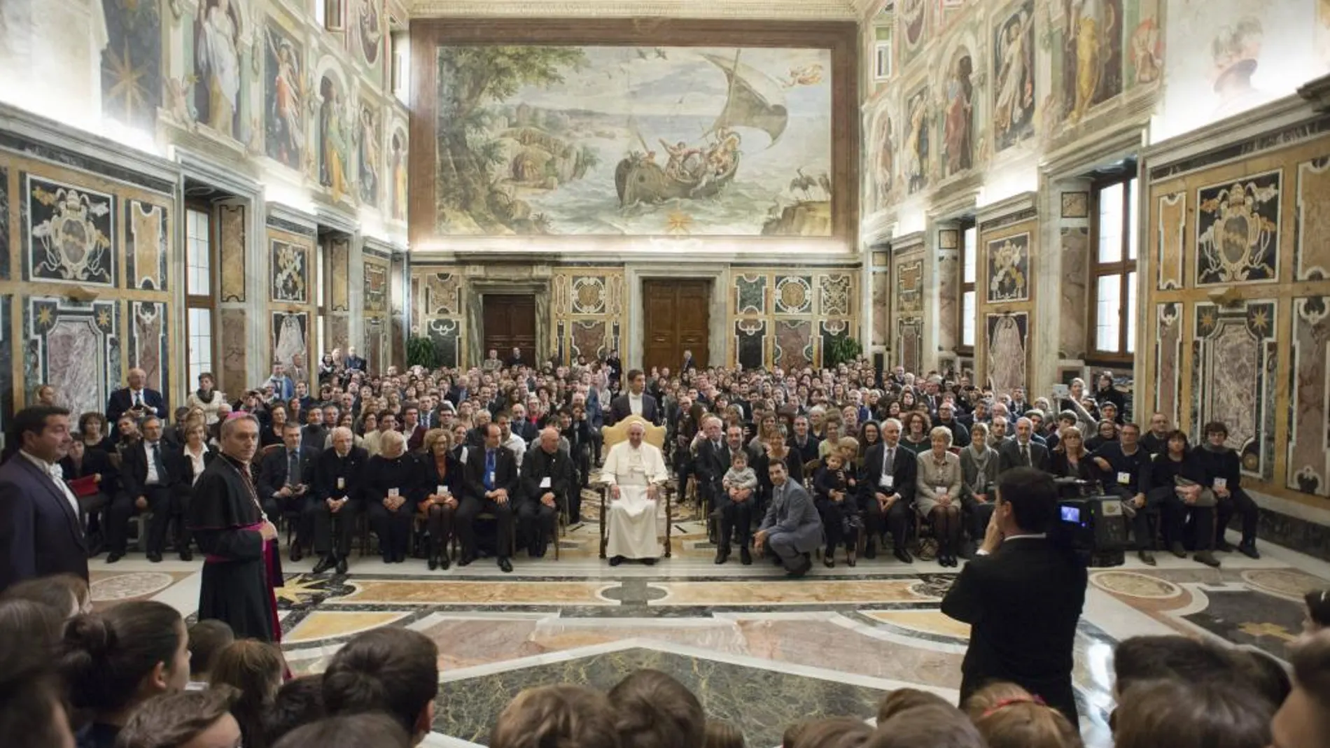 El Papa durante una audiencia con la asociación de padres católicos italianos
