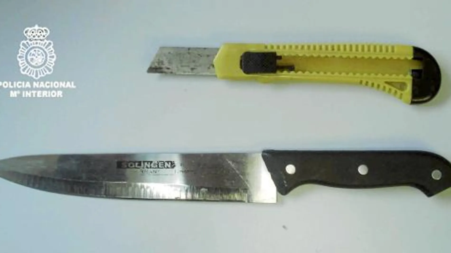 Para evitar que le siguieran, el arrestado rajó las ruedas a algunas de sus víctimas