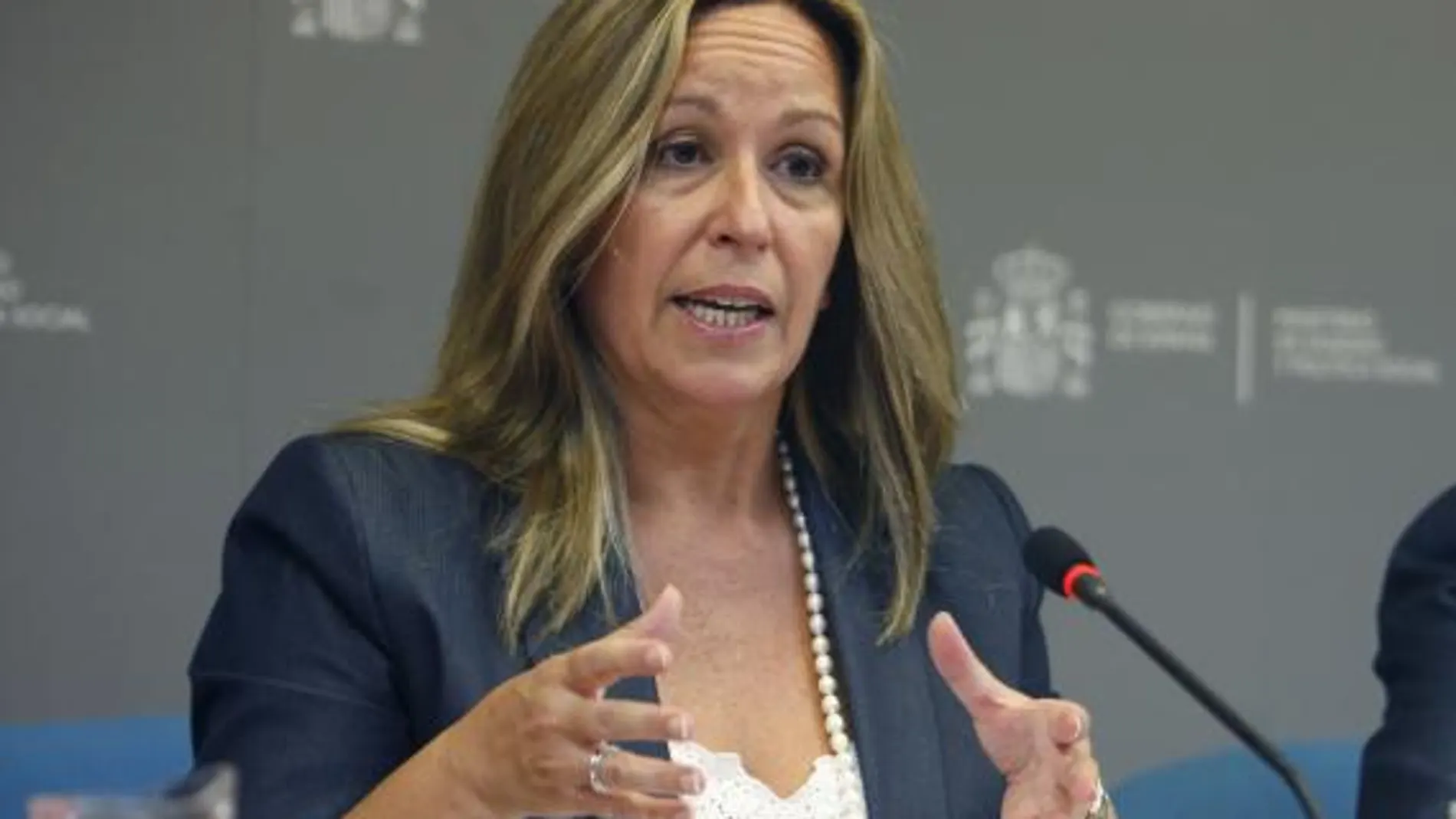 Jiménez: "Estamos preparados para plantearnos ampliar la Ley Antitabaco"
