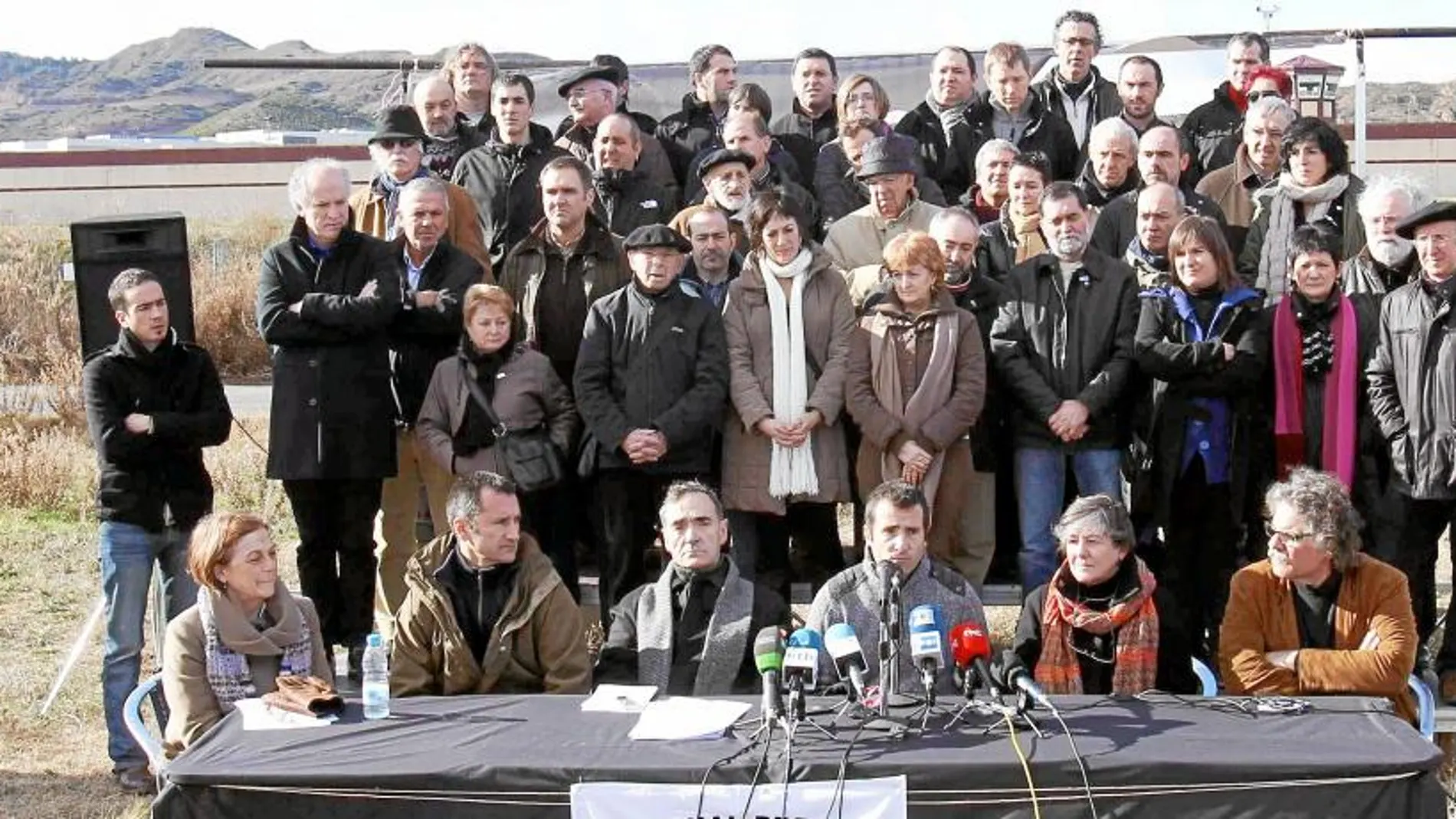 Tardà participó en el acto junto a ex dirigentes de Batasuna y diputados de Amaiur