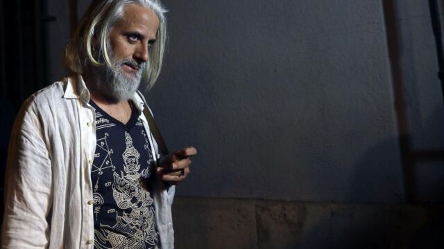 El exgerente de Imelsa, Marcos Benavent, a su salida esta noche de la Comandancia de la Guardia Civil de Patraix, en Valencia