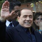 Berlusconi pide el secuestro de otras 5.000 fotografías