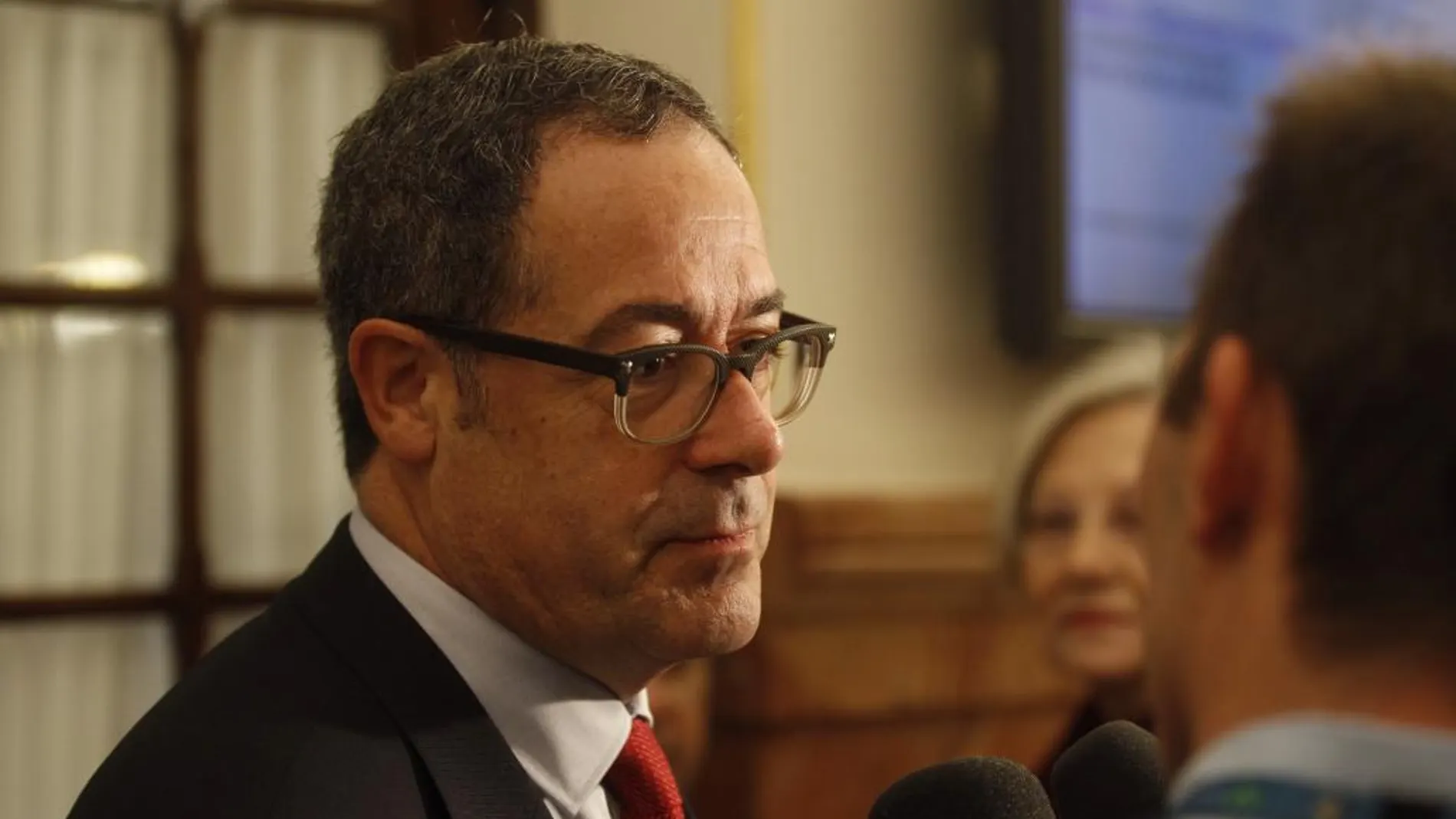 El portavoz de CDC en el Congreso, Pere Macias, ha anunciado hoy su "decisión personal"de no concurrir a las elecciones generales del próximo 20 de diciembre
