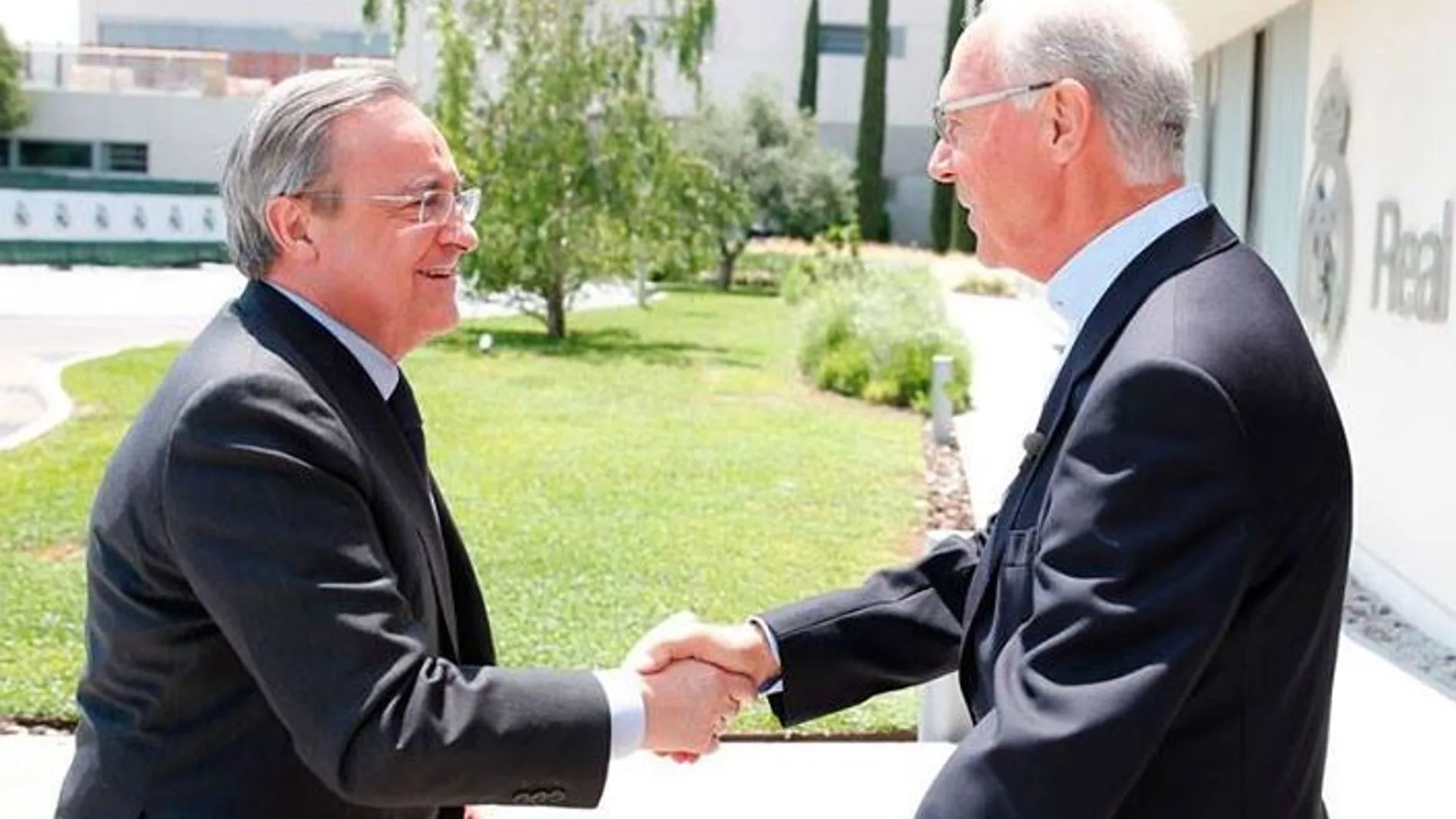 Florentino Pérez recibe a Franz Beckenbauer