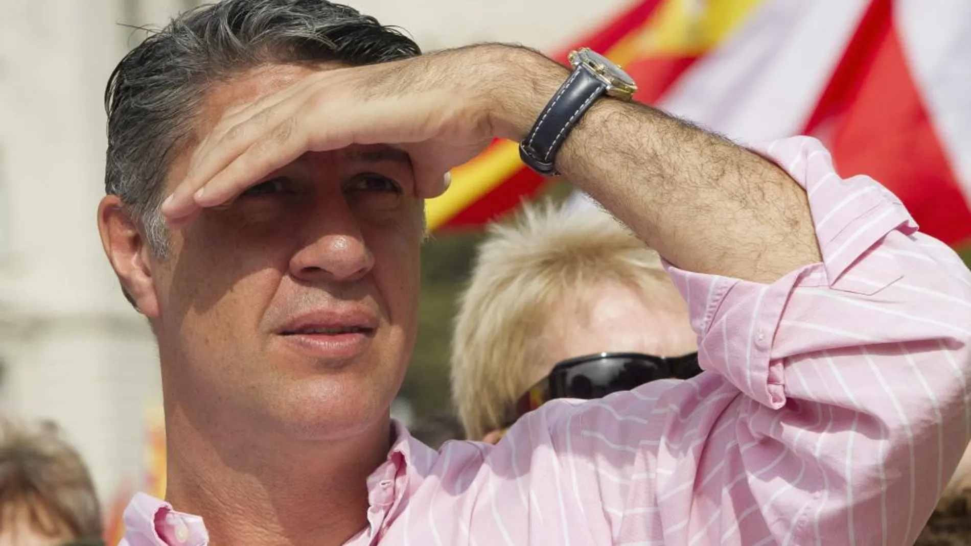 El cabeza de lista del PPC Xavier García Albiol durante la marcha que ha finalizado hoy en la plaza Cataluña de Barcelona