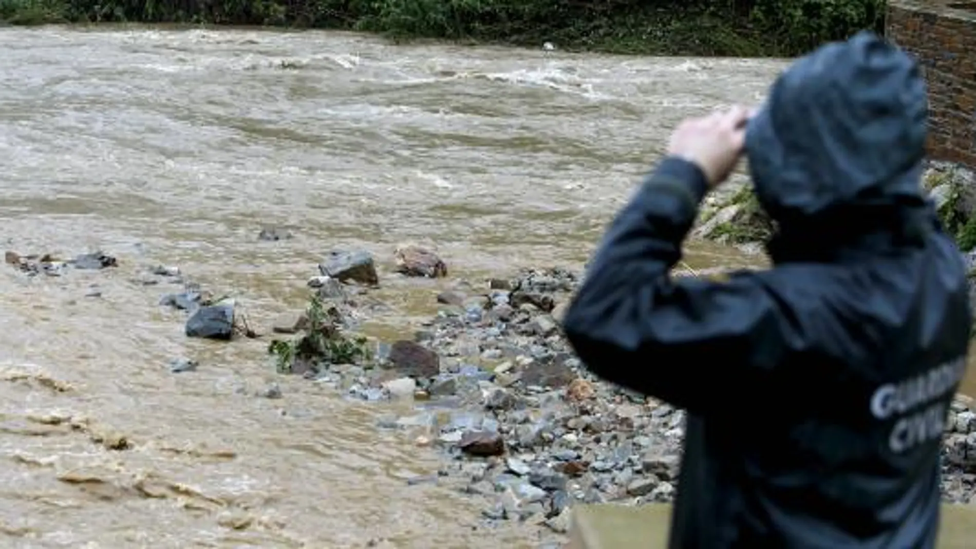 Defensa envía al Ejército a Asturias tras las riadas