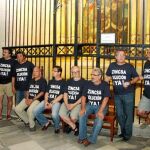 Encierro en la catedral de los trabajadores de Zinsa