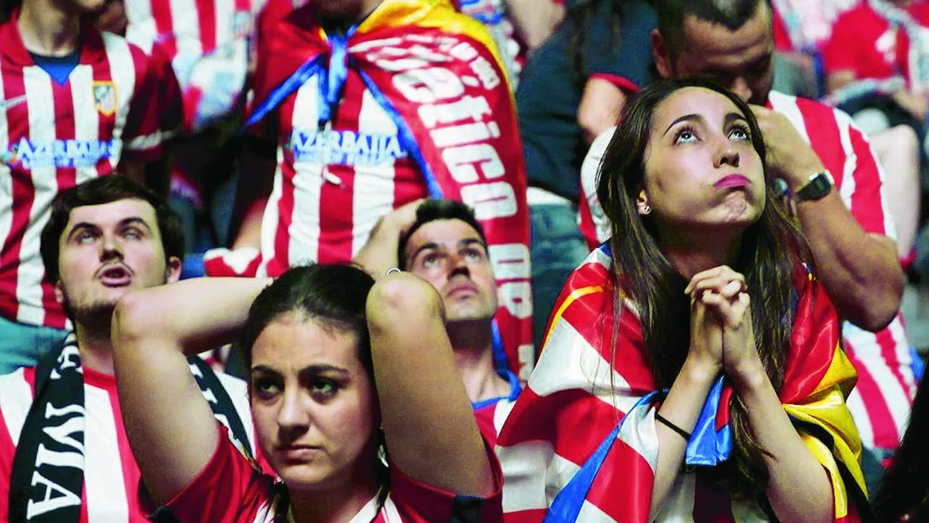 El sufrimiento en los últimos minutos de partido fue constante en el BarclayCard Center