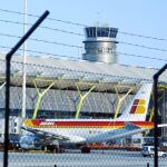 Los controladores insisten en reunirse con José Blanco para «desenquistar» la situación