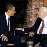 Barack Obama con el reverendo Billy Graham/Reuters
