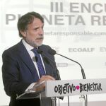 El presidente del Grupo Planeta, José Creuheras, abrió este foro de debate