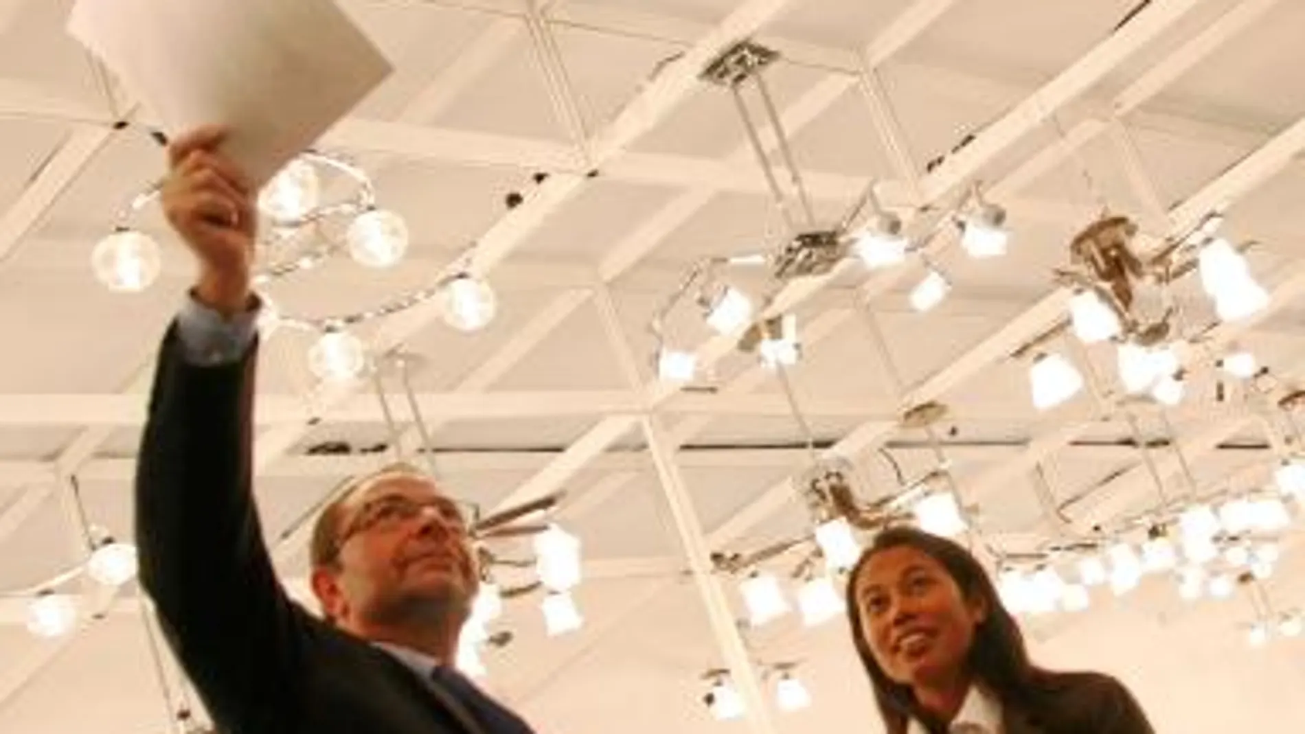 Los valencianos pagarán este año 135 euros más por la luz
