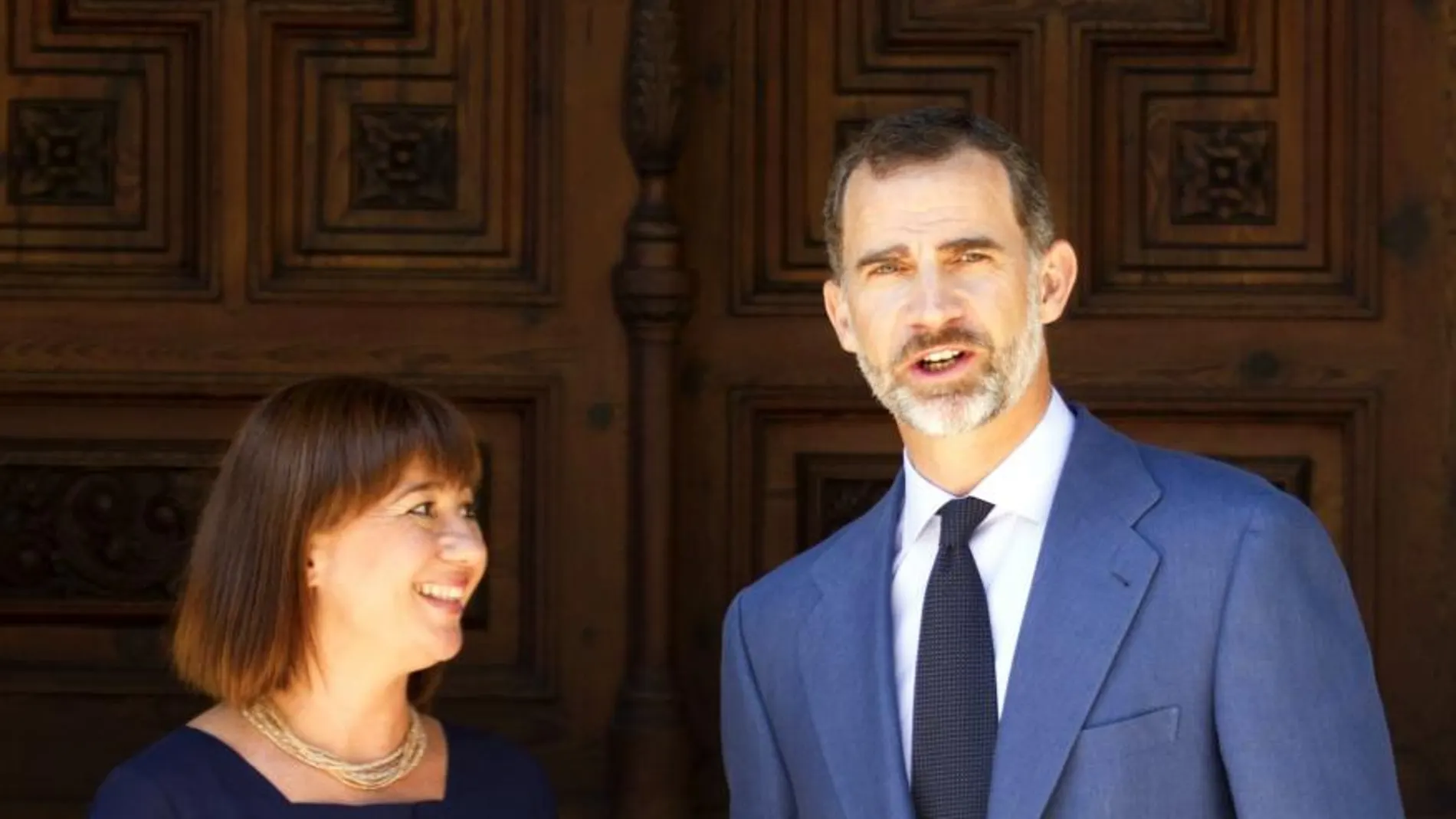 El Rey ha recibido en en el Palacio de Marivent a la presidenta de Baleares, Francina Armengol