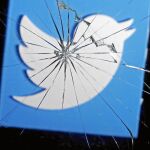 ¿Se llaman redes sociales porque conectan o porque atrapan?