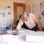 Álvaro Siza y Juan Domingo Santos en el estudio del portugués en Oporto