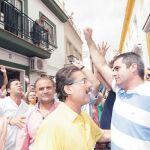 El ex primer edil José Luis Vega durante el pleno que lo desalojó de la Alcaldía de La Algaba