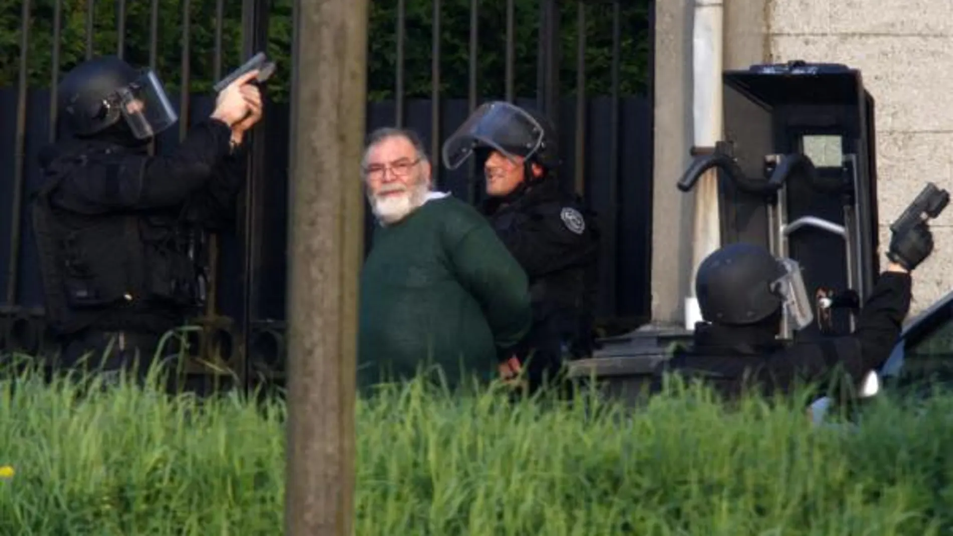 La Polícia francesa detiene al supuesto autor de los disparos