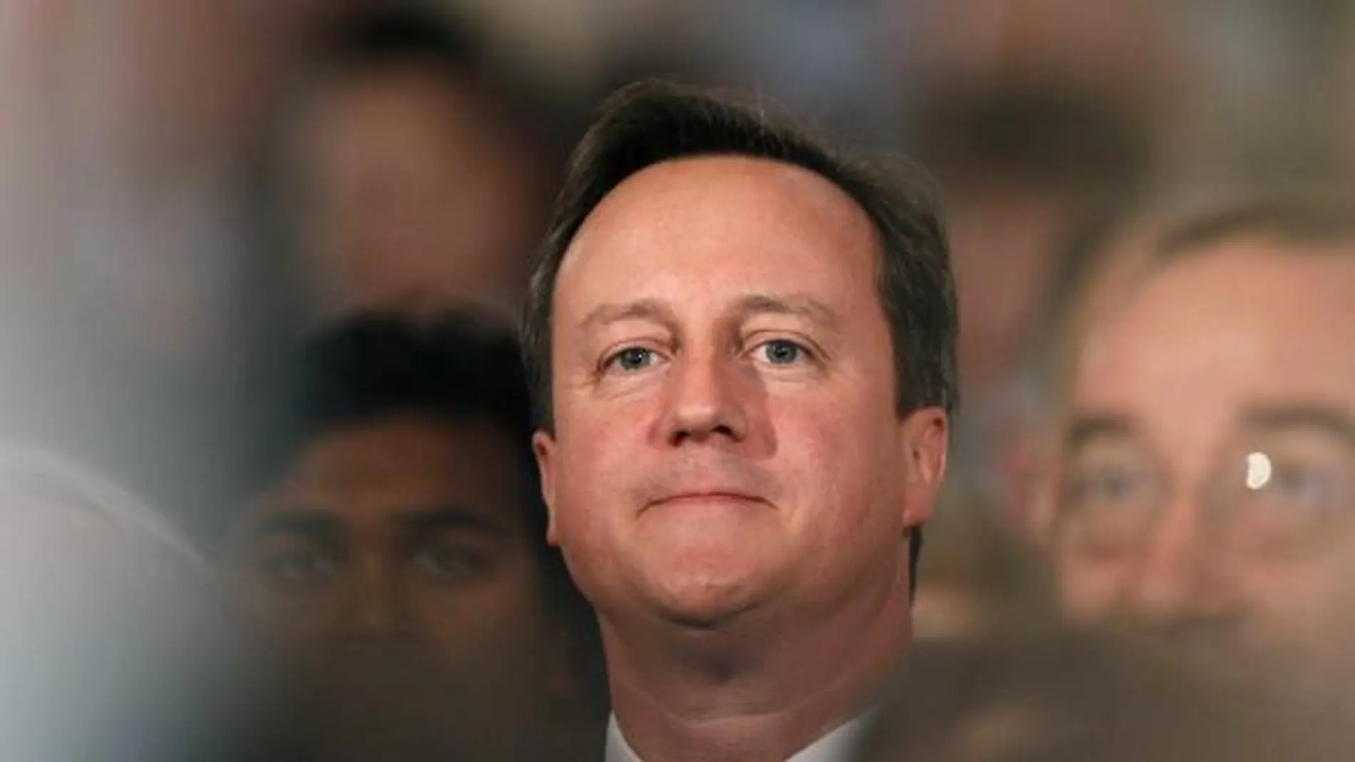 Cameron cierra el congreso «tory» entre críticas por los recortes sociales