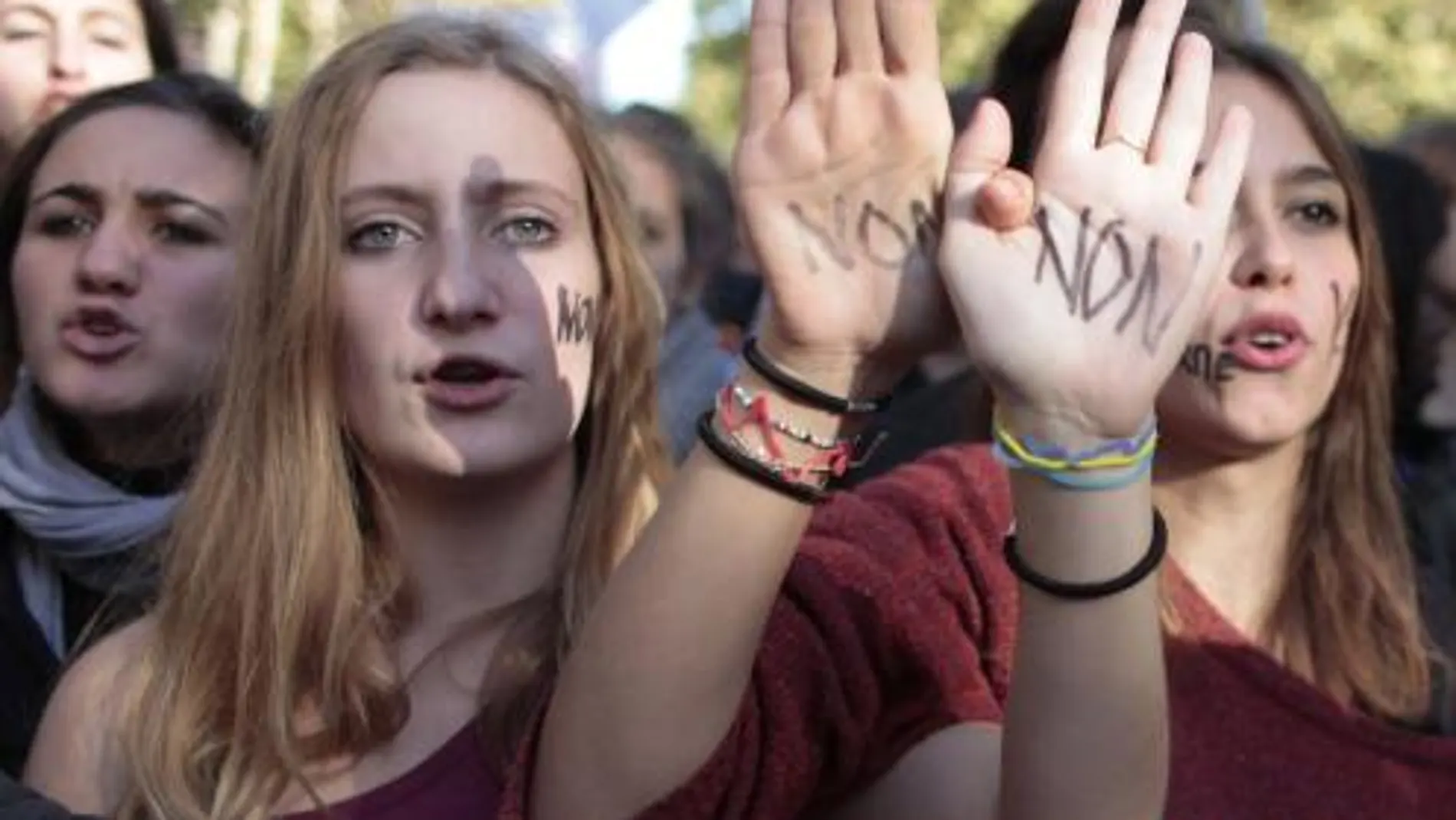 Estudiantes franceses se manifiestan contra las reformas de Sarkozy