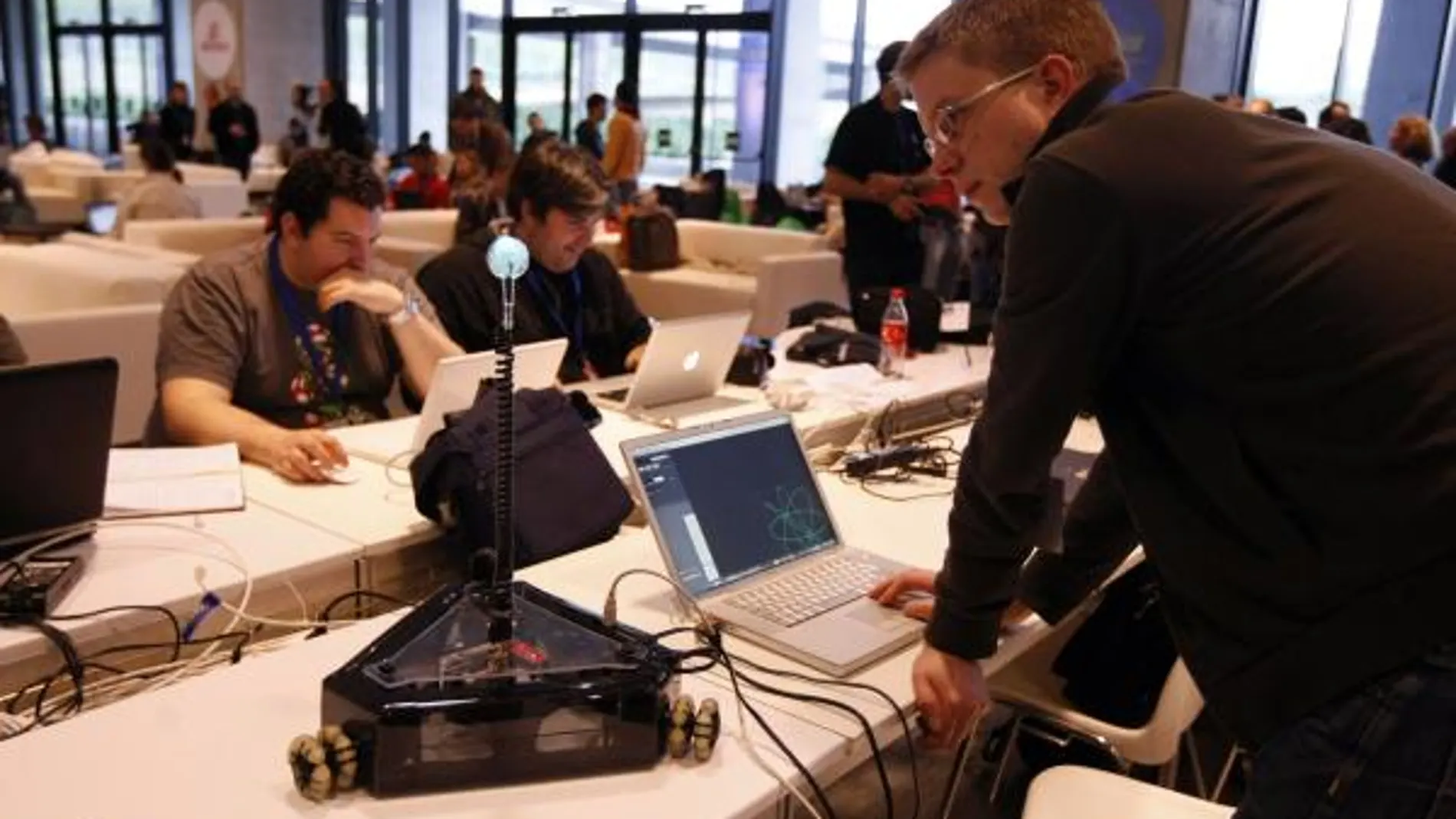 Internet comienza a ser accesible a millones de personas que no dominan los caracteres latinos