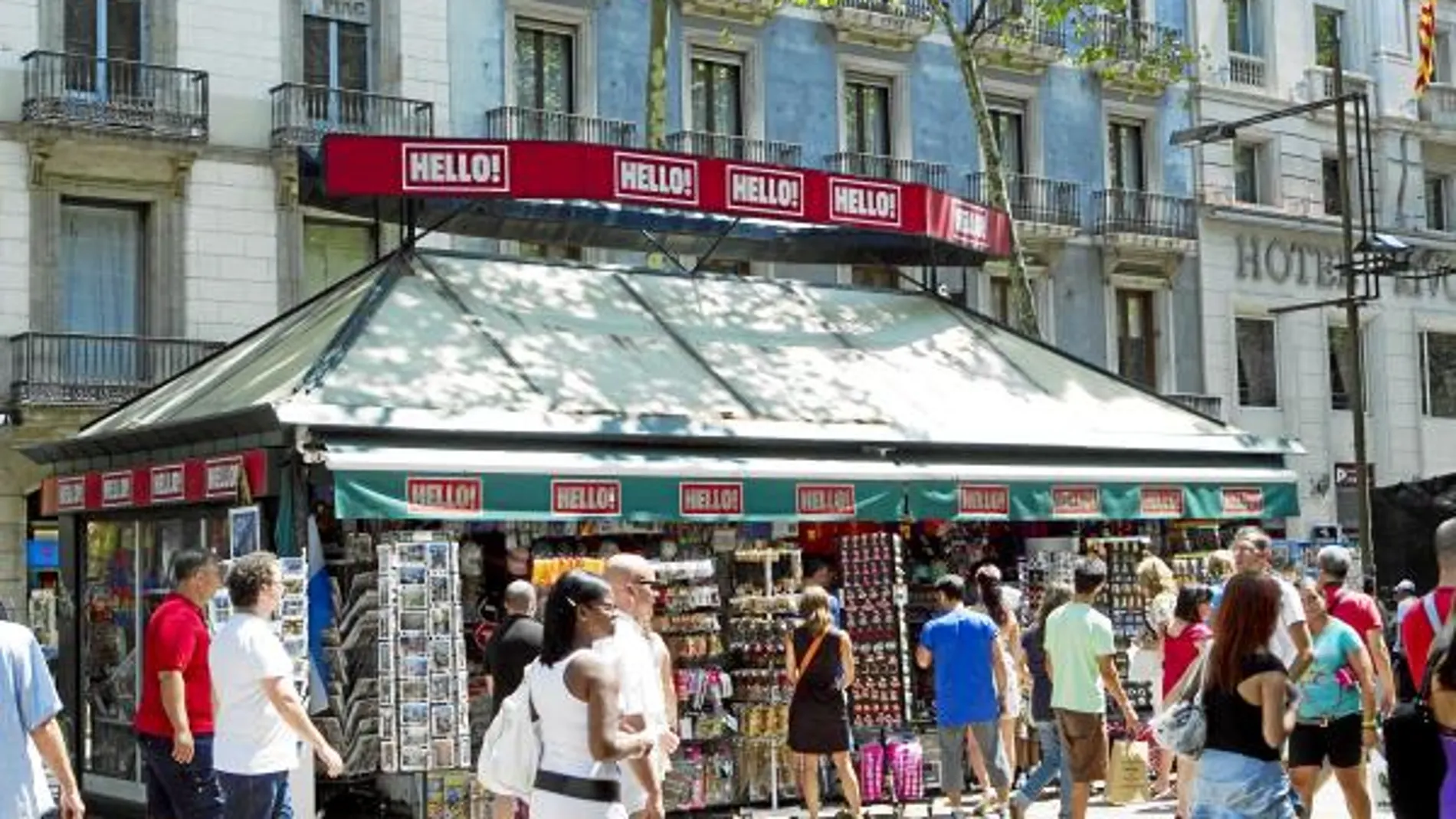 La corona de los kioscos de las Ramblas incorporará una pantalla publicitaria donde sólo se podrán difundir publicidad en catalán