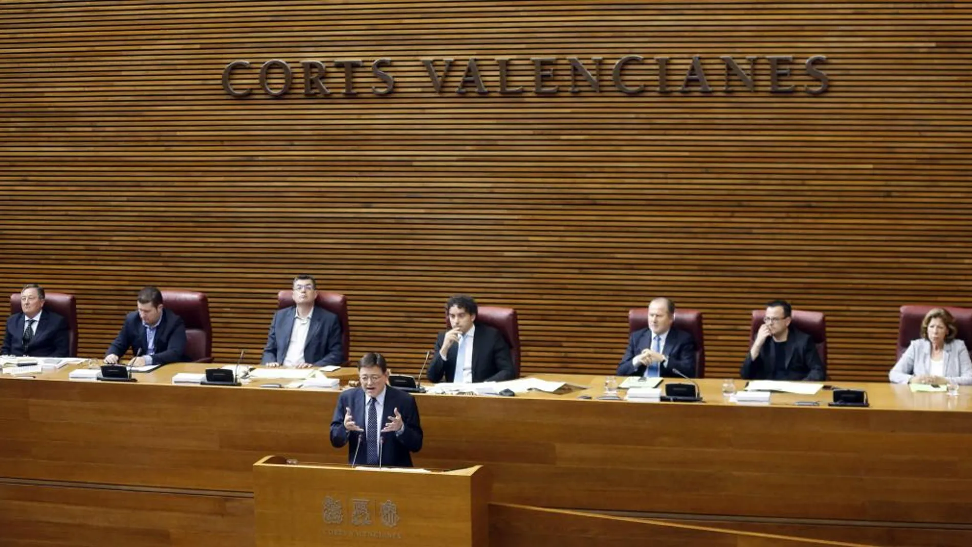 Las Cortes Valencianas dan marcha atrás en la compra de 99 iPhone 6, cuyo valor ascendía a 64.200 euros