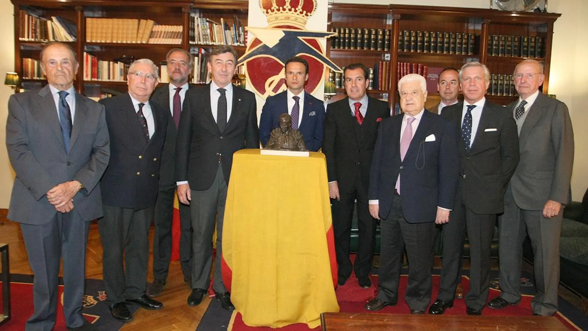 Antonio Ferrera recoge el XII Memorial Manolo Vázquez