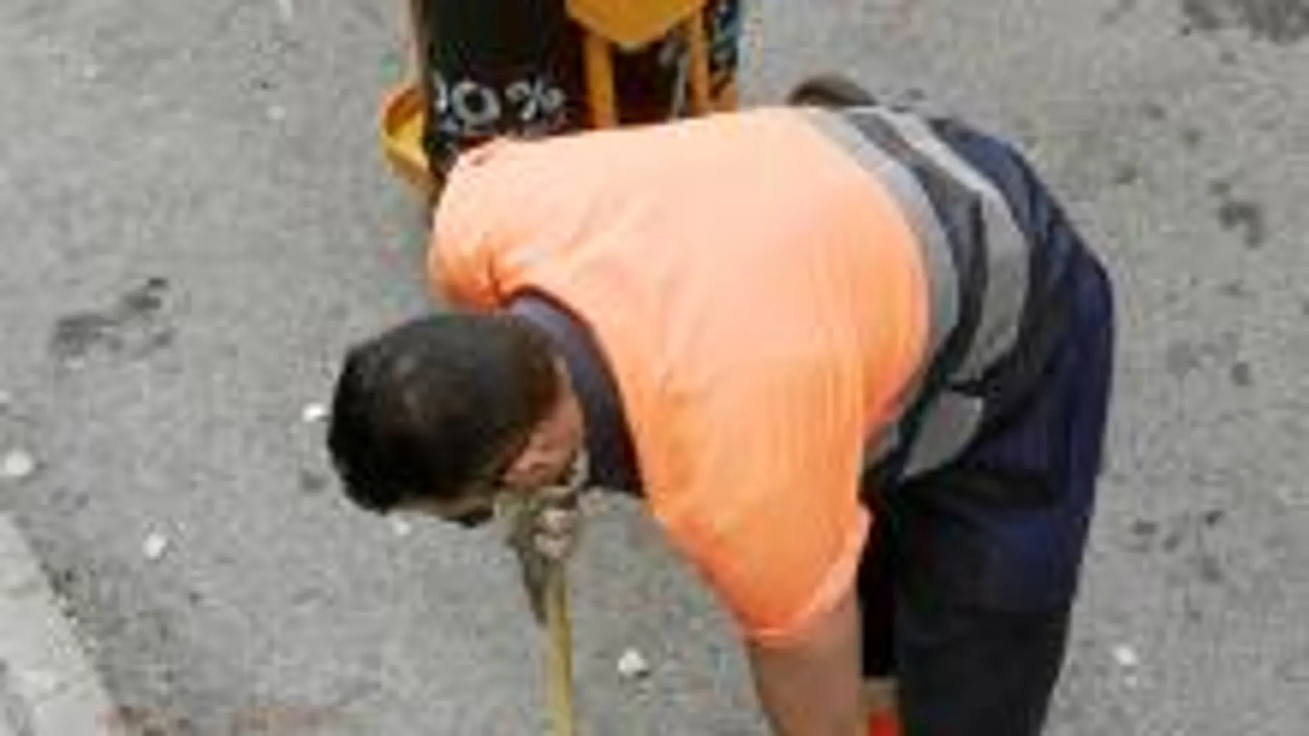 Los empleados temen recortes económicos más graves en 2011