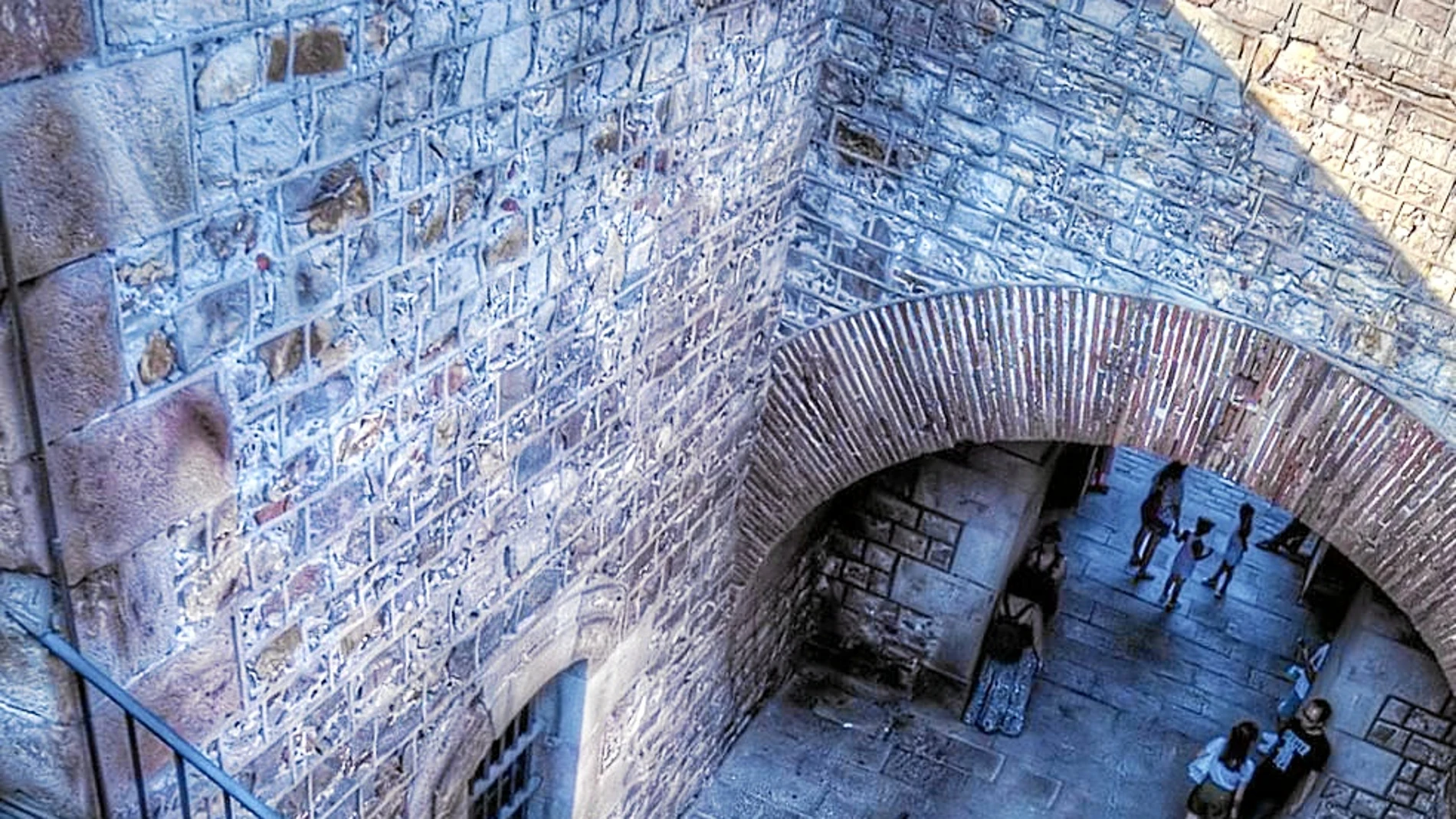 El castillo permitirá al público pasearse por las antiguas celdas de sus instalaciones