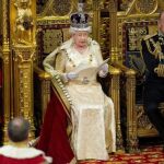 Isabel II presenta las primeras leyes de Cameron