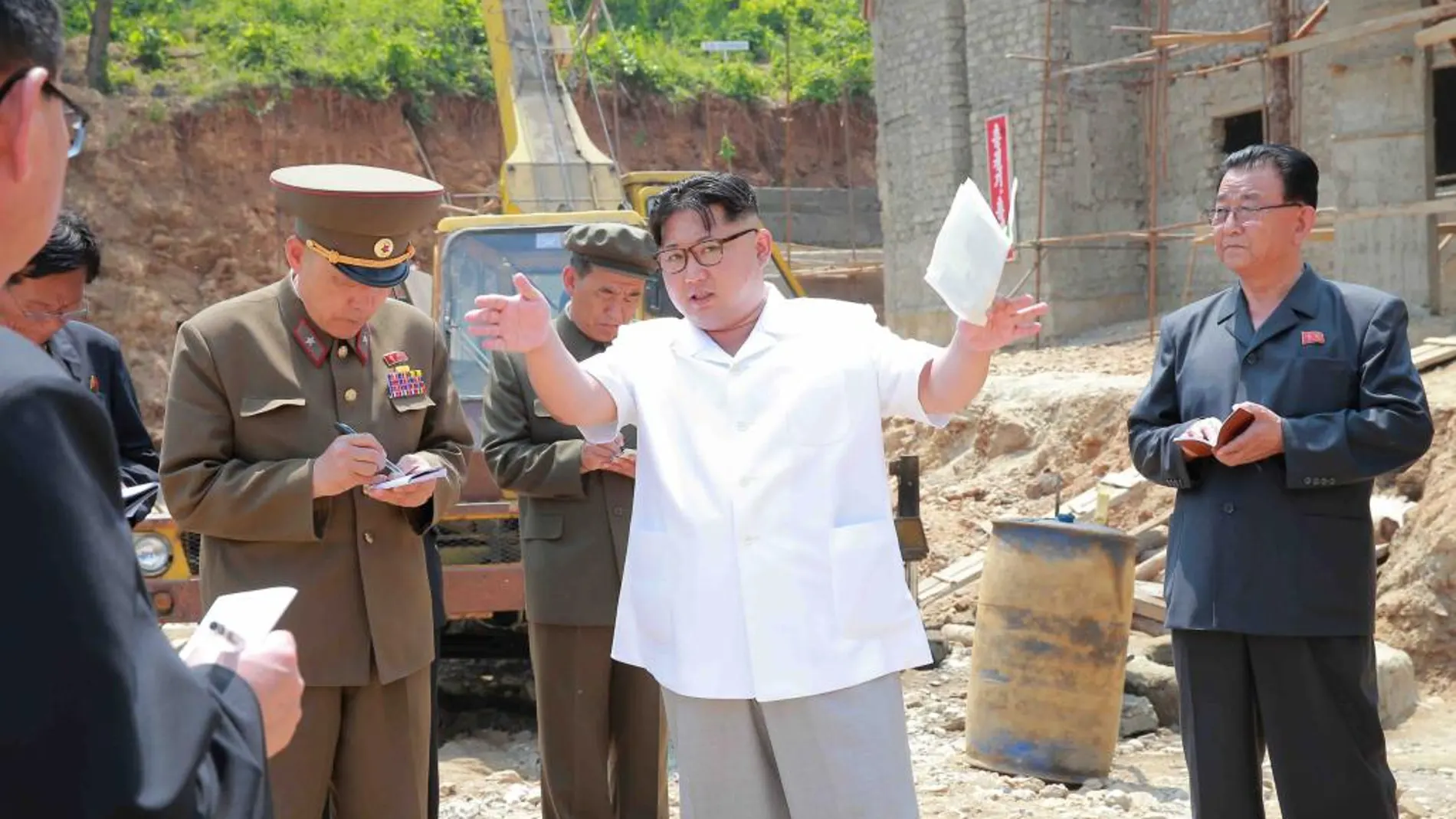 Kim Jong-un en una imagen difundida hoy por la agencia de noticias norcoreana