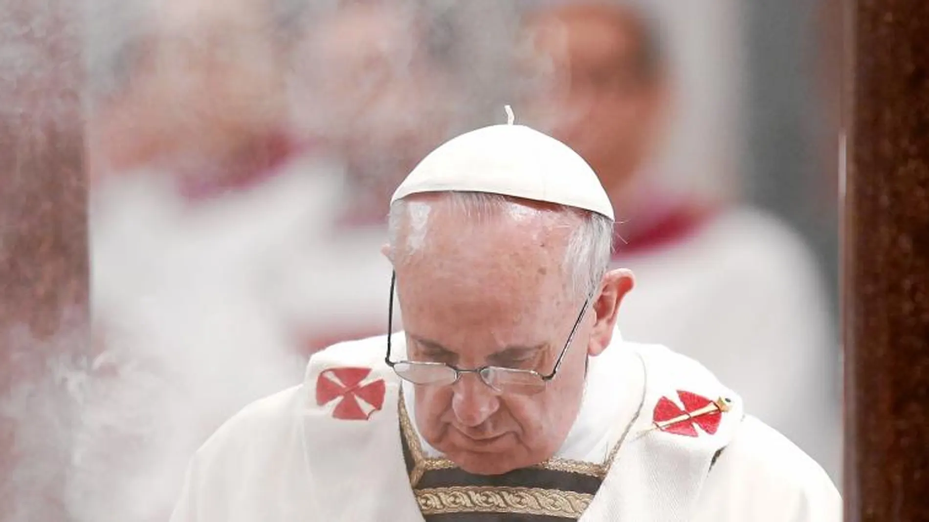 Francisco, ayer, en San Pablo Extramuros, tras incensar la basílica