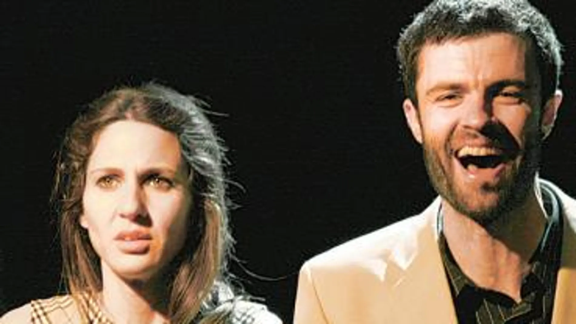 Manuela Burló y Aitor Merino, en escena