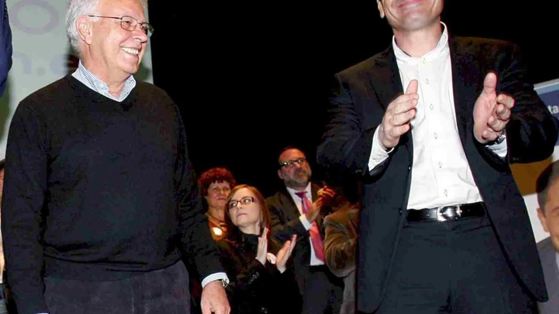 Felipe González y Tomás Gómez en un acto electoral
