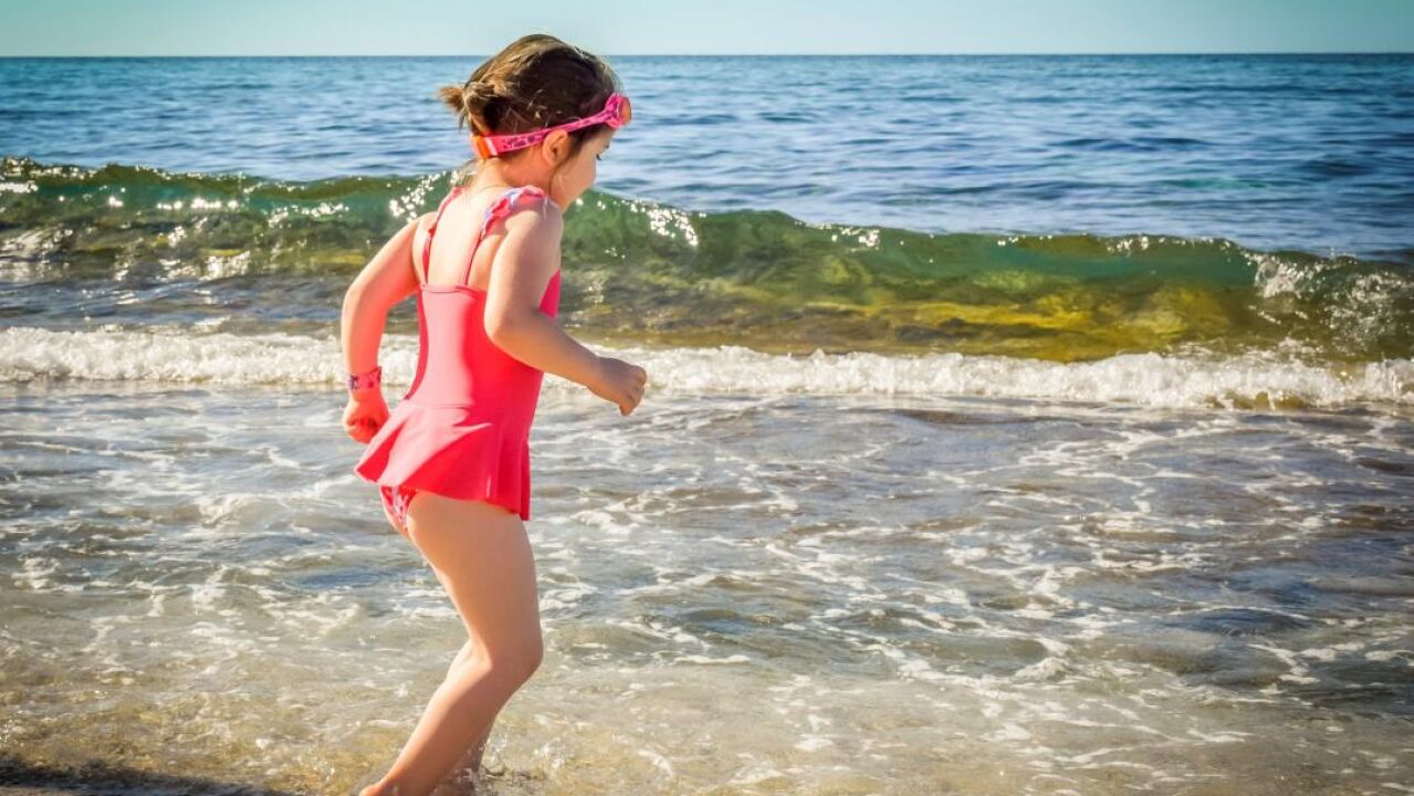 11 летние девочки на пляже