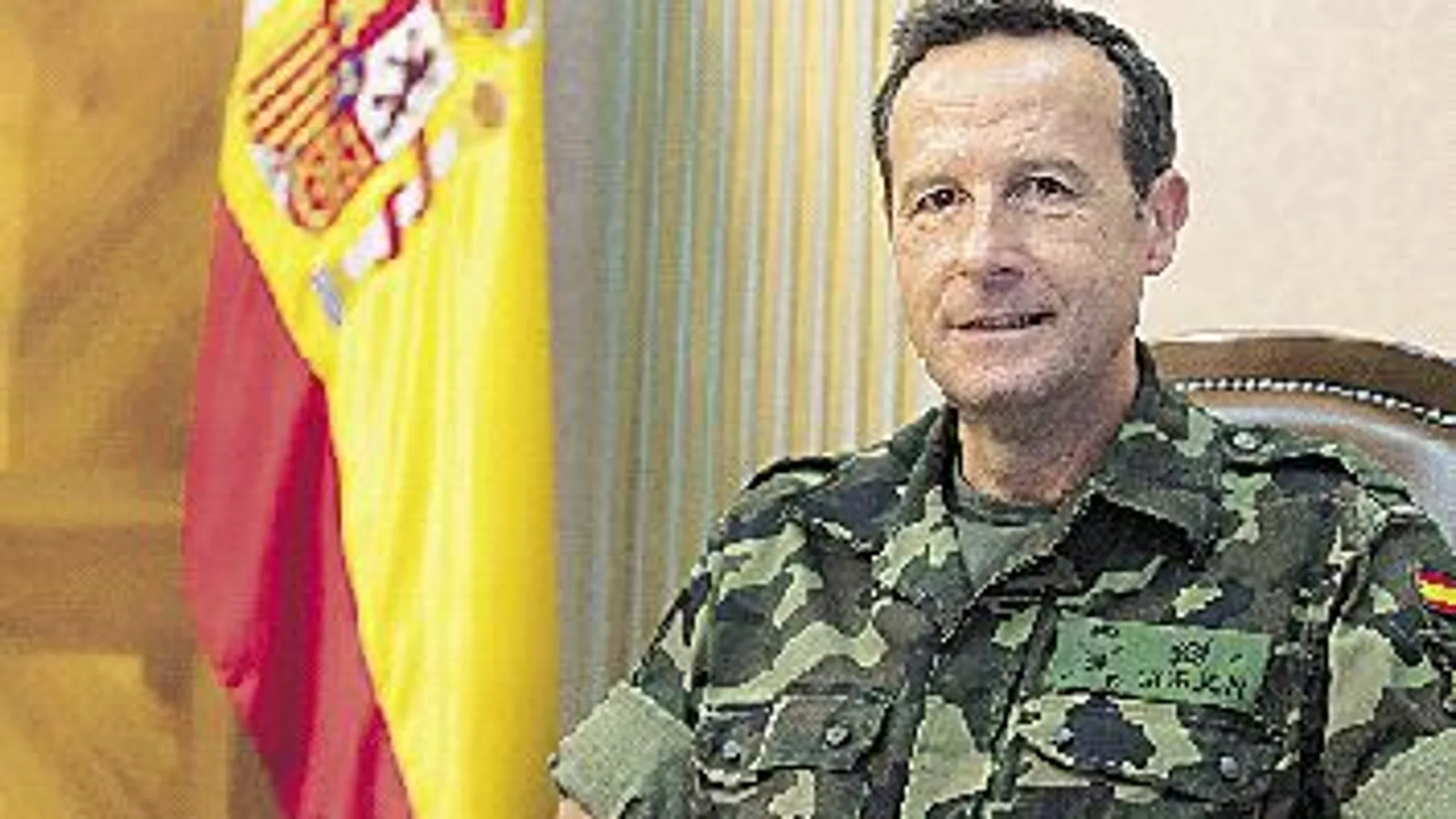 El jefe de la IV Subinspección General del Ejército de Tierra, Manuel Ángel Gorjón Recio, en su despacho