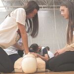 La formación ciudadana resulta decisiva a la hora de prevenir la mortalidad ante estos accidentes / Foto: Carlos Barba/EFE