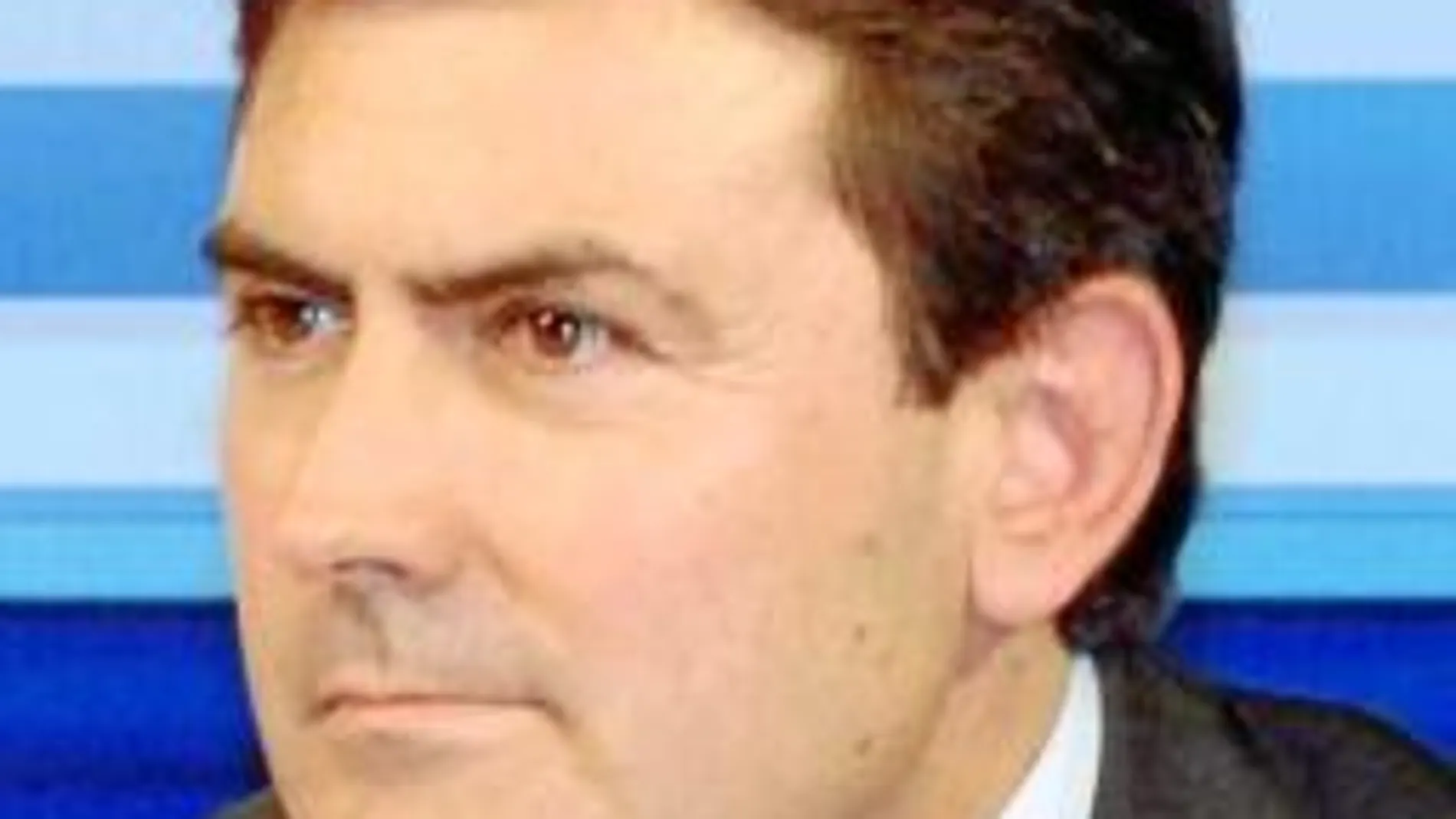 El PSRM se abstiene en la defensa del Tajo que defienden el PP e IU