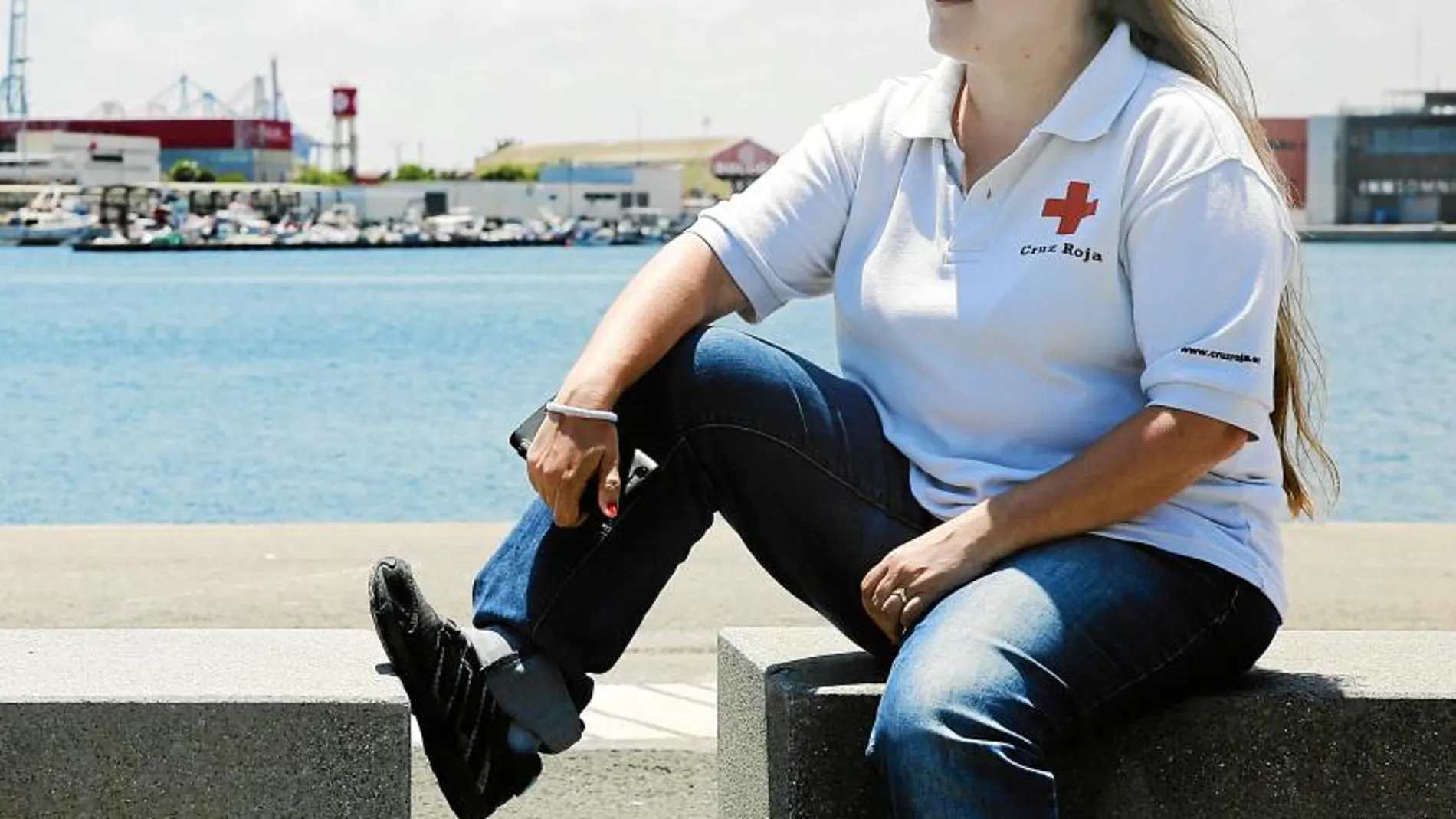 María José Talaverano es una de las trabajadoras de Cruz Roja que forma parte del operativo / Cipriano Pastrano