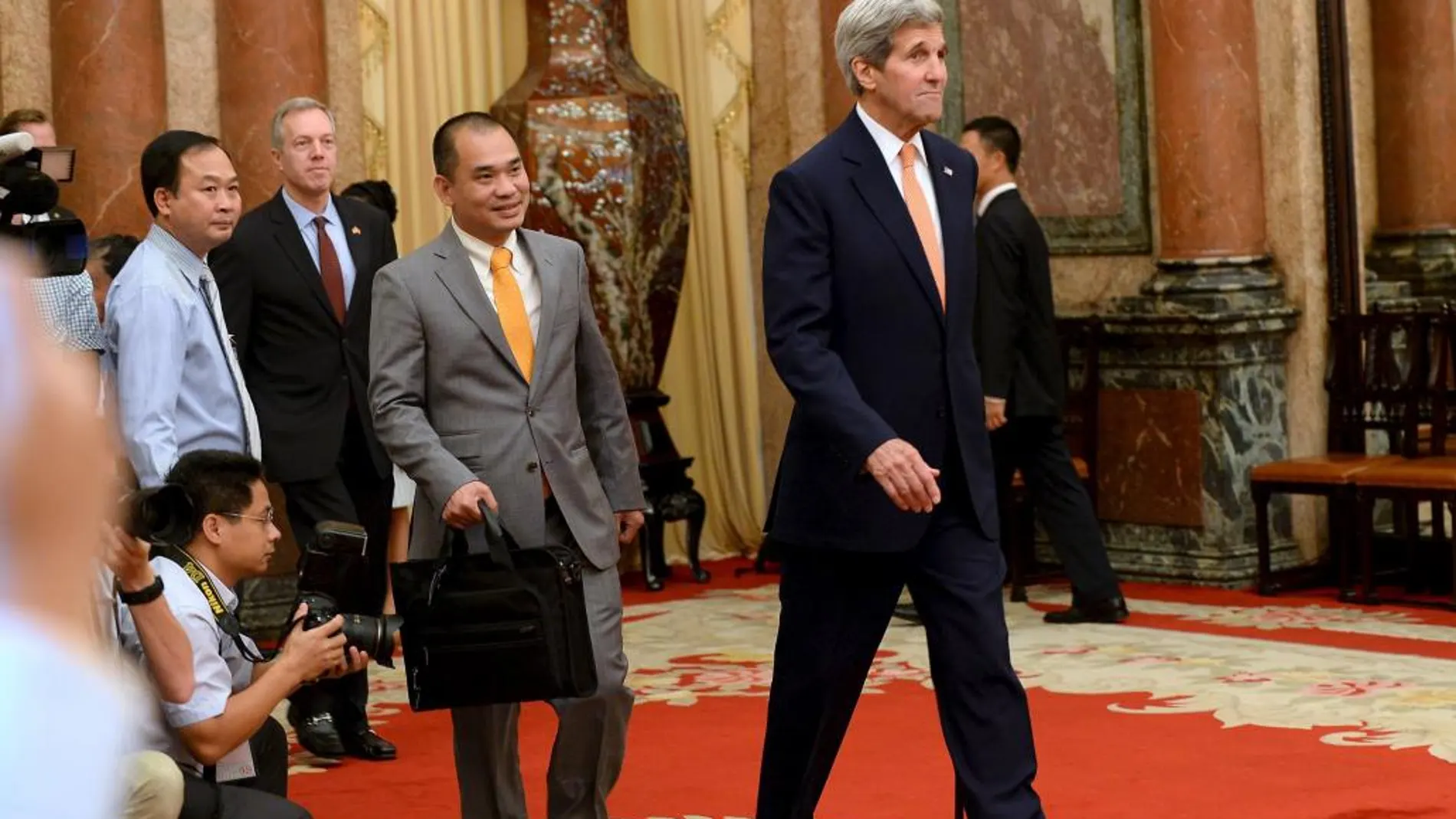 John Kerry durante su reciente visita a Vietnam.