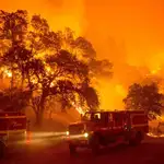  Más de 12.000 evacuados por un gran incendio cerca de San Francisco